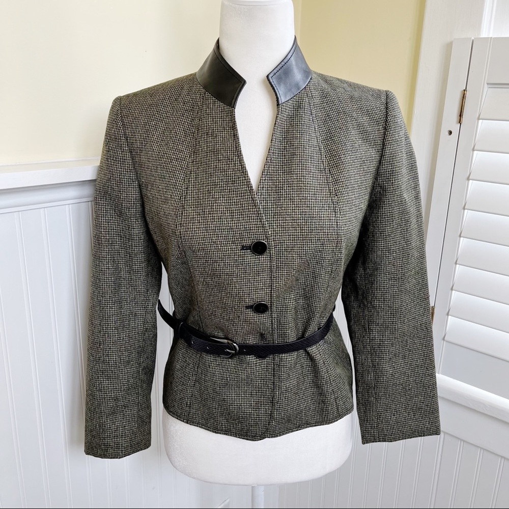 Tahari ASL Black & Taupe Inverted Lapel Faux Leather Trim Belted Blazer 4 Petite